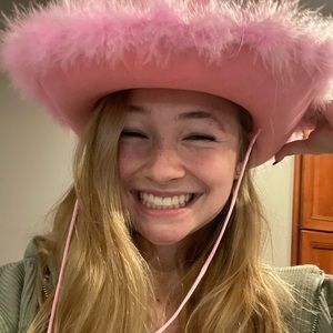 Meet your Posher, Mati